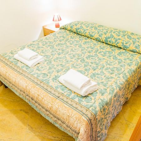 Gaia - Low Cost Studio Cefalù Kültér fotó